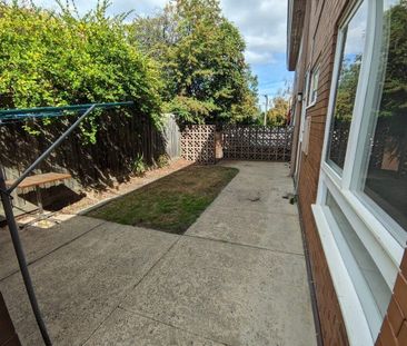 Caulfield North - Photo 6