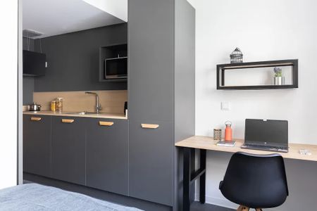 Passeig Facultats, Valencia, Valencian Community 46021 - Photo 2