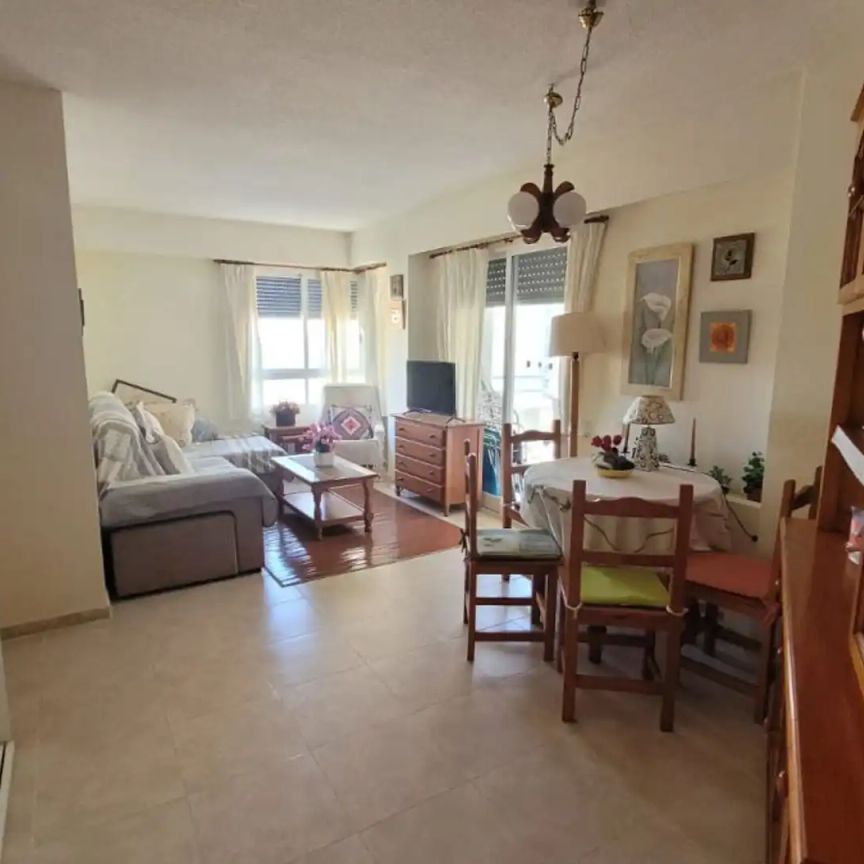 Apartamento de alquiler en Calle Calle Músico Antón Roch,, Agua Amarga - Urbanova - Photo 1