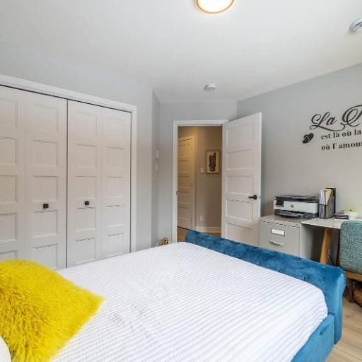 2 CH - 1 SDB - Bromont - $1,800 /mo - Photo 1