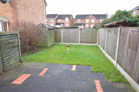 2 Bedroom Semi-Detached House - Photo 4