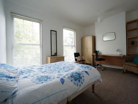 3 Bryn Teg Terrace - Photo 3