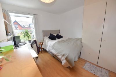 3 bedroom Flat in Flat C, Leeds - Photo 3