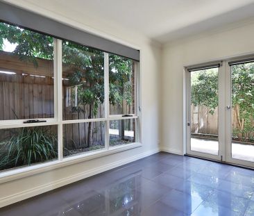 22A Duncan Street, Sandringham. - Photo 4