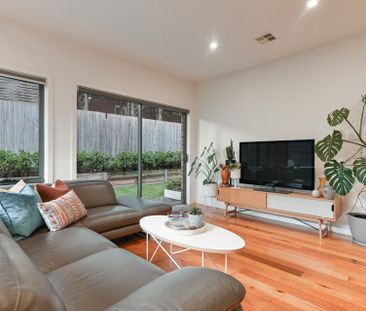 2/7 Begonia Street, BOX HILL SOUTH - Photo 1