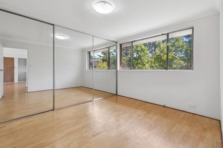 Top Floor Apartment Enjoying Coastal Living - Photo 4