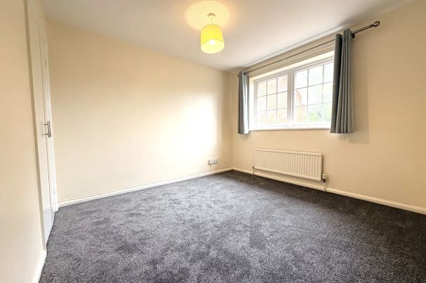 Pinfold Court - Photo 1