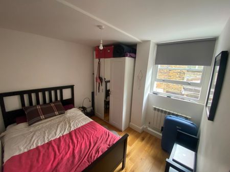 1 Bed Flat, Stoke Newington High Street, N16 - Photo 2