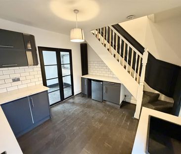 Elmswood Road, Birkenhead - Photo 4