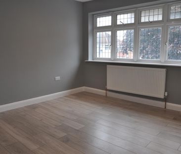 5 bedroom House To Let Total Size: 2200 SQ FT - Photo 2