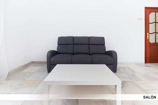 Calle Carlos Brujes, Sevilla, Andalusia 41013 - Photo 1