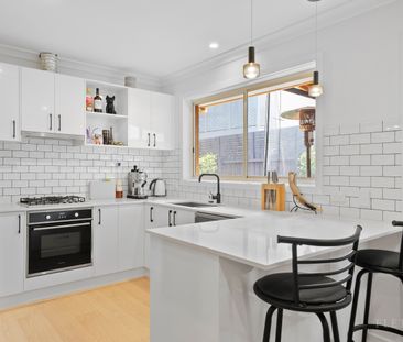 2/9 Slevin St, Lilydale VIC 3140 - House For Rent | Domain - Photo 1