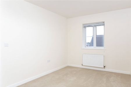 A well presented 4 bedroom semi-detached unfurnished property within walking distance of Malton Town Centre as well as easy access to the A64. - Photo 2