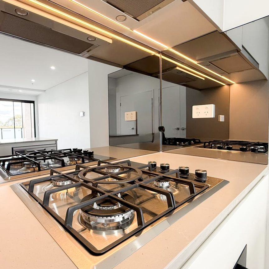 Brand-New 2-Bedroom Apartment | Bushland Views | Walk to Tallawong Metro - Photo 1