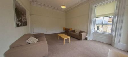 3 bedroom flat to rent - Photo 2
