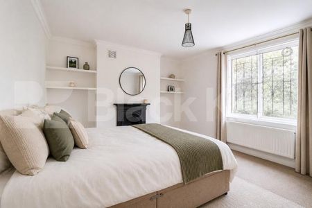 Large Three Bedroom Maisonette with Garden Near Mile End Station - Photo 5