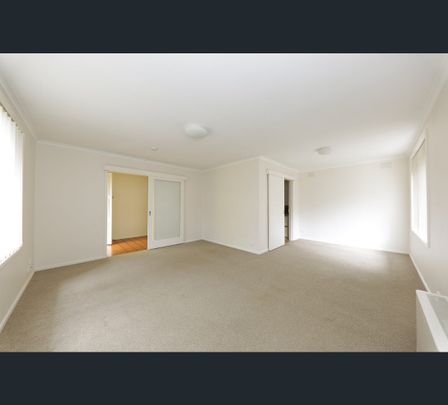 53 Walker Road, Mount Waverley, Vic 3149 - Photo 1