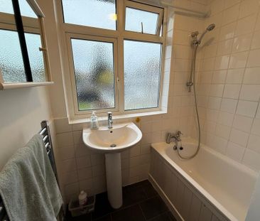 3 bedroom end of terrace house to rent - Photo 1