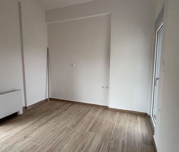 Συγκρότημα για ενοικίαση Κέντρο (Παλαιά Φώκαια) - Φωτογραφία 4