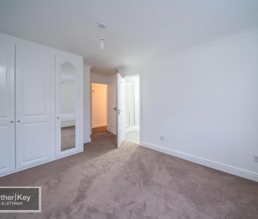 4 bedroom detached house to rent - Photo 6