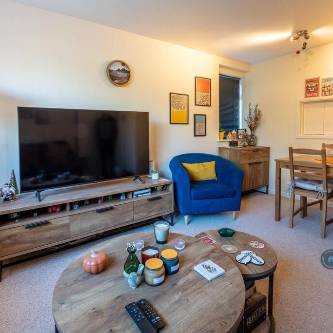 2 bedroom flat to rent - Photo 1