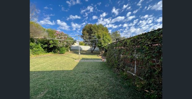 Stone throw away from CBD - Photo 1