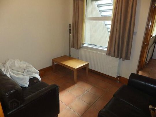 Flat 1, 10 Lower Windsor Avenue, Belfast, BT9 7DW - Photo 1