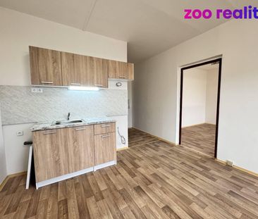 Pronájem bytu 1+1 35 m² - Photo 1