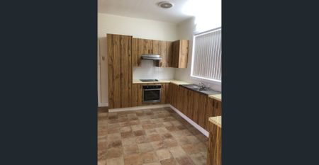 Convenience Plus! - Photo 3