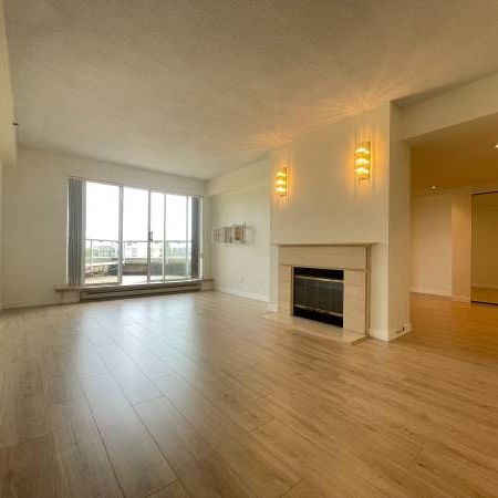 Vancouver Oakridge Spacious Top Floor 1Br+2bath Unit for Rent! - Photo 3