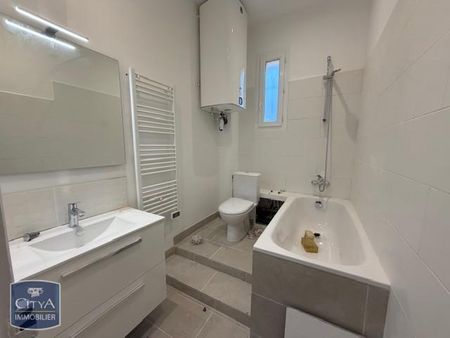 Location Appartement 2 pièces 49m² NICE 06100 - Photo 4