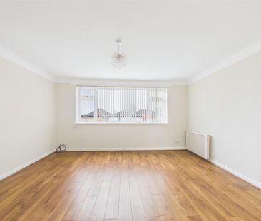 Garden Court, Birkenhead, 2 bedroom, Apartment - Photo 1