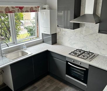 Mortlake Close - Photo 3