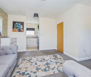 Eagle Way, Peterborough, Hampton Centre - Photo 3