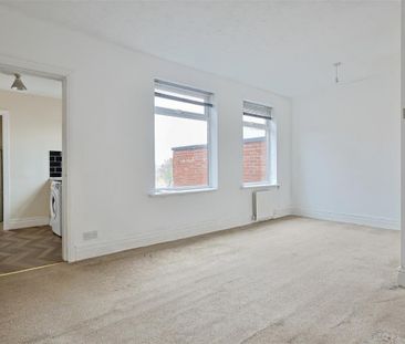 2 bedroom Flat to rent in Caris Street, Deckham, Gateshead - Photo 5