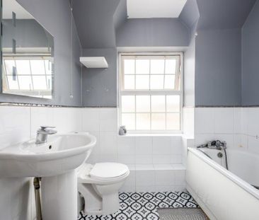 6 bedroom semi-detached house to rent - Photo 1
