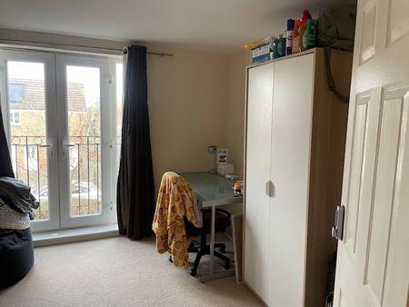 5 Bed Semi-Detached House, Long Down Avenue, BS16 - Photo 5