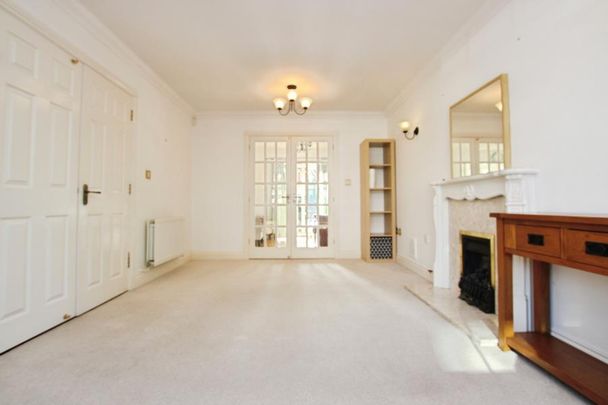 5 bedroom detached house to rent - Photo 1