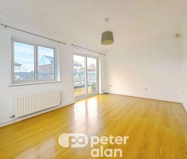 Plas St Pol De Leon, Penarth Marina, Penarth, CF64 - Photo 2