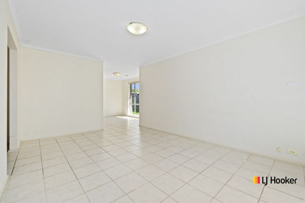4 bedroom family house in Amaroo - Photo 1