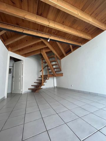 Appartement 3 pièces à louer à THUIR - Photo 2