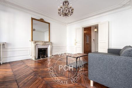 Tout savoir sur cet appartement dans le quartier Saint Philippe du Roule, à Paris 8ème - Photo 2