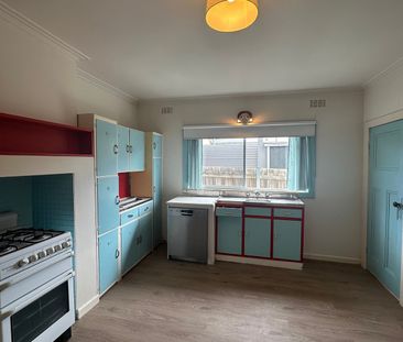 41 Hawthorn Road, Northcote VIC 3070 - House For Rent | Domain - Photo 4