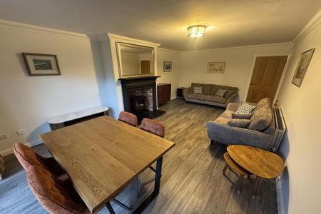 1 Stormont Mews, Belfast, BT5 7FR - Photo 3