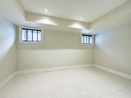 For Lease - 63 Burrows Avenue Unit# BASEMENT UNIT, Toronto, Ontario - Photo 4