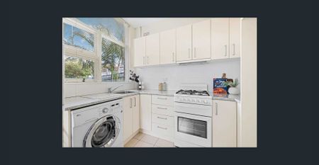 MODERN 1 BEDROOM APARTMENT NEAR THE HEART OF CREMORNE - Photo 4