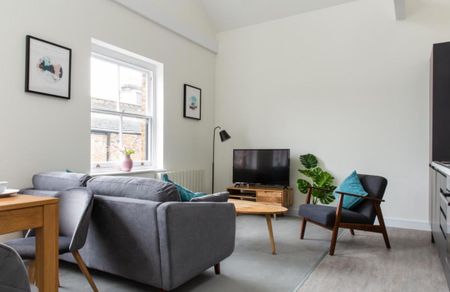 1 Bed Flat, Salusbury Road, NW6 - Photo 2