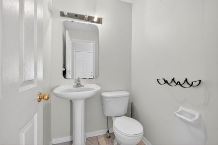 For Lease - 9 CARWOOD Circle, Overbrook - Castleheights and Area, Ontario - Photo 5