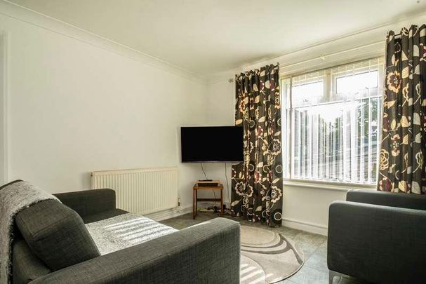 Pinewood Crescent, Penylan, Cardiff, CF23 - Photo 1