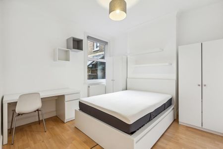 2 bedroom flat to rent - Photo 5